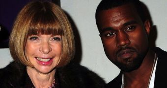 Kanye west is mad at Anna Wintour for not putting his fiancee on the cover of Vogue