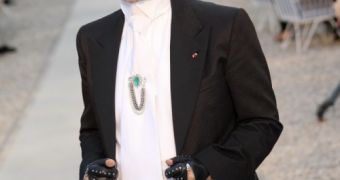 Karl Lagerfeld hates flip-flops, hats, tattoos, fitness and many other things