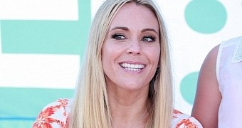 Kate Gosselin steps out at TLC event, wears ring sparking engagement rumors