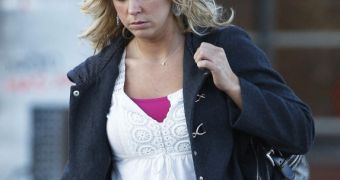 Kate Gosselin shows off her new ‘do while running errands in Pennsylvania