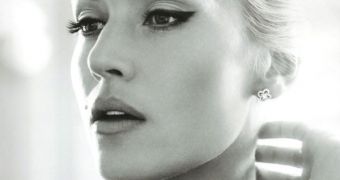 Kate Winslet Talks Sam Mendes Divorce with Harper’s Bazaar