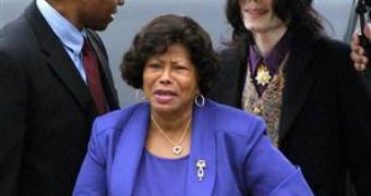 Katherine Jackson gets full custody of Michael’s three children, while Debbie Rowe is awarded visitation rights