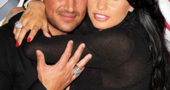 “I thought I would be with him forever,” Katie Price says of estranged husband Peter Andre