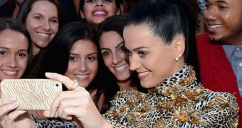 Katy Perry now thinks that selfies are a disease that plagues our modern society