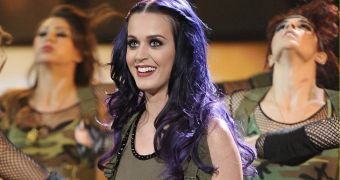 Katy Perry Turns American Idol Stage into a War Zone