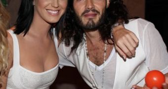 Katy Perry and Russell Brand tie the knot in gorgeous ceremony in India