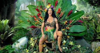 Katy Perry makes outrageous demads before every concert, flowers, vegetables and cut up fruit