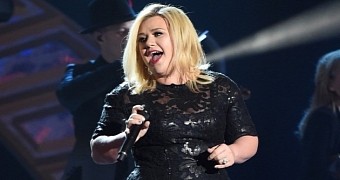 Kelly Clarkson on her weight: I've just never cared what people think.