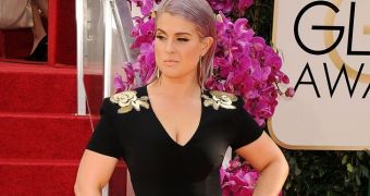 Kelly Osbourne has reportedly gained 19 pounds (8.6 kg) since split from vegan chef fiancé
