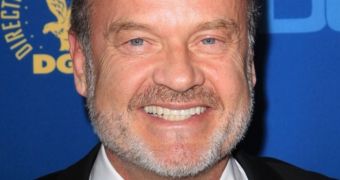 Kelsey Grammer Is the Human Villain of “Transformers 4”