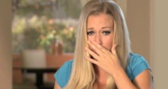 Kendra Wilkinson says she flushed her wedding band and engagement ring in the toilet