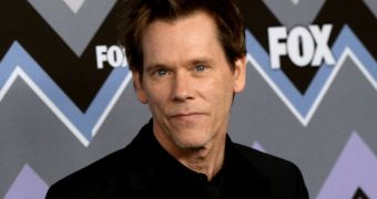 Kevin Bacon Rides the Subway Because He’s Vain