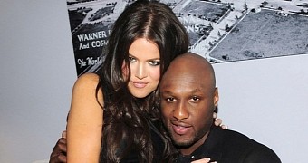 Lamar Odom has been doging Khloe Kardashian, refusing to sign the divorce papers