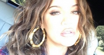 Khloe Kardashian Is Depressed and “Fat,” Popping Pills Non-Stop