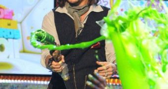 Johnny Depp does the sliming at the Kids’ Choice Awards 2011