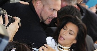 This Is Kim Kardashian being assaulted by Vitalii Sediuk the first time