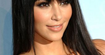 April 2010 issue of FHM Australia says Kim Kardashian has “best body on earth”