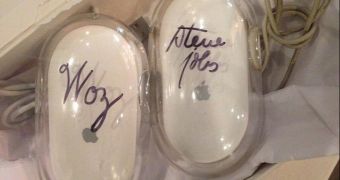 Kanye West's mice autographed by Steve Jobs and Steve Wozniak