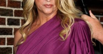 Kirstie Alley signs on to “The Manzanis” pilot for ABC