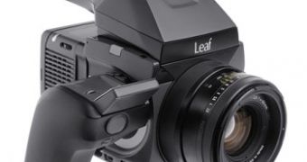 Leaf AFi-65 medium-format camera
