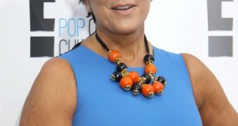 Kris Jenner promotes new season of reality show by putting ongoing rumors to rest