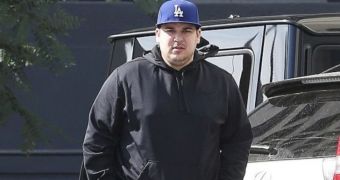 If Kris Jenner has her way, Rob Kardashian will lose all that extra weight on The Biggest Loser