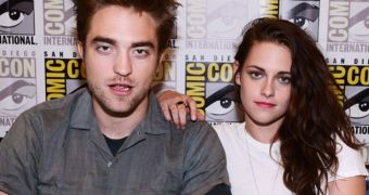 Kristen Stewart dreams that Robert Pattinson will attend her birthday party