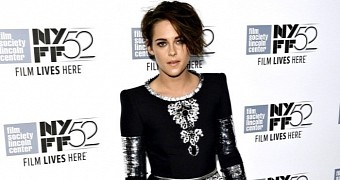 Kristen Stewart looks chic and bold at the premiere of her new movie, “Camp X-Ray”