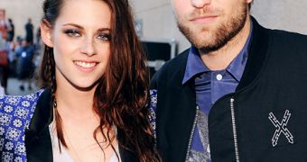 Kristen Stewart Swore to Robert Pattinson She Didn’t Sleep with Sanders