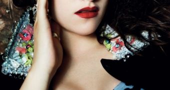 Kristen Stewart Tells Vogue Robert Pattinson Likes to Lick Her Armpits
