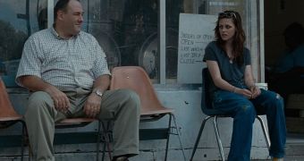 James Gandolfini and Kristen Stewart in official still for “Welcome to the Rileys”