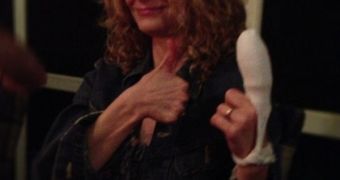 Actress Kyra Sedgwick chopped off her fingertip while slicing kale