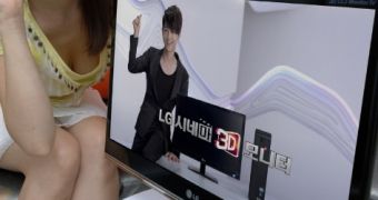 LG reveals new 3D TV
