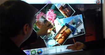 LG Window Display demonstrated on video