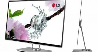 LG shows off super-thin OLED 3D display