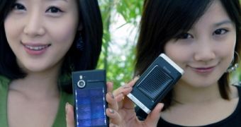 LG announces solar-powered handset too