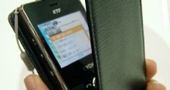 LG KB6100 T-DMB Wallet Phone