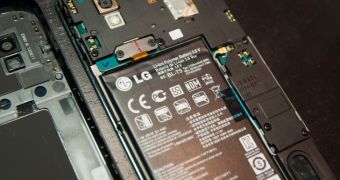 Nexus 4's battery