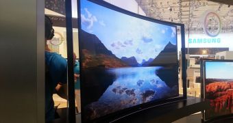 Samsung curved OLED TV at IFA 2013