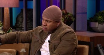 LL Cool J Defends Brad Paisley’s “Accidental Racist” on Jay Leno – Video