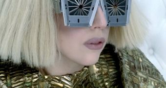 Lady Gaga passes 1 billion views online, sets a new record