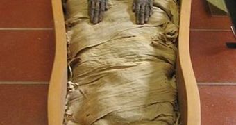 Dozens of mummies were discovered near the Lahun pyramid, in Egypt, archaeologists announced on Sunday