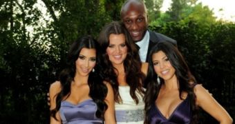 Khloe Kardashian and Lamar Odom on their wedding day, with bridesmaids Kourtney and Kim