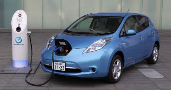 The Nissan LEAF sold in record numbers in the US in March 2014