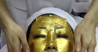 24 Karat Gold Facial Mask