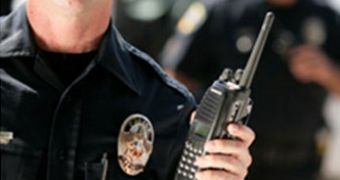 Law Enforcement Radios Are Insecure Claim Researchers