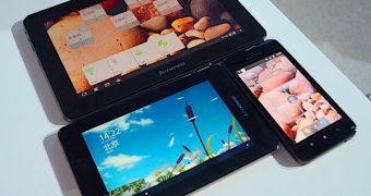 Lenovo LePad S2010 Android tablet with LePad S2007 7-incher and LePad S2005 tabletphone