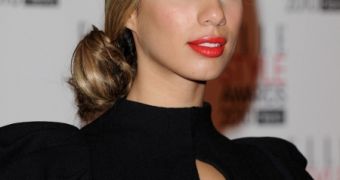 Leona Lewis has recorded duet with Jennifer Hudson, ballad “Love Is Your Color”