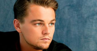 Leonardo DiCaprio aks fans to sign petition demanding that world leaders take action on climate change