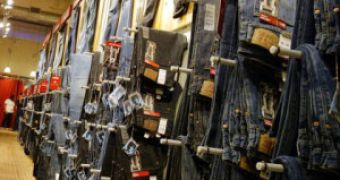 Levi's agrees to "detoxing" its supply chain